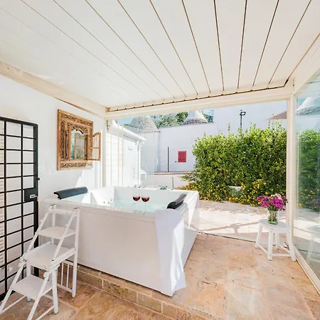 Villa Helloapulia Trulli Giulia Martina Franca